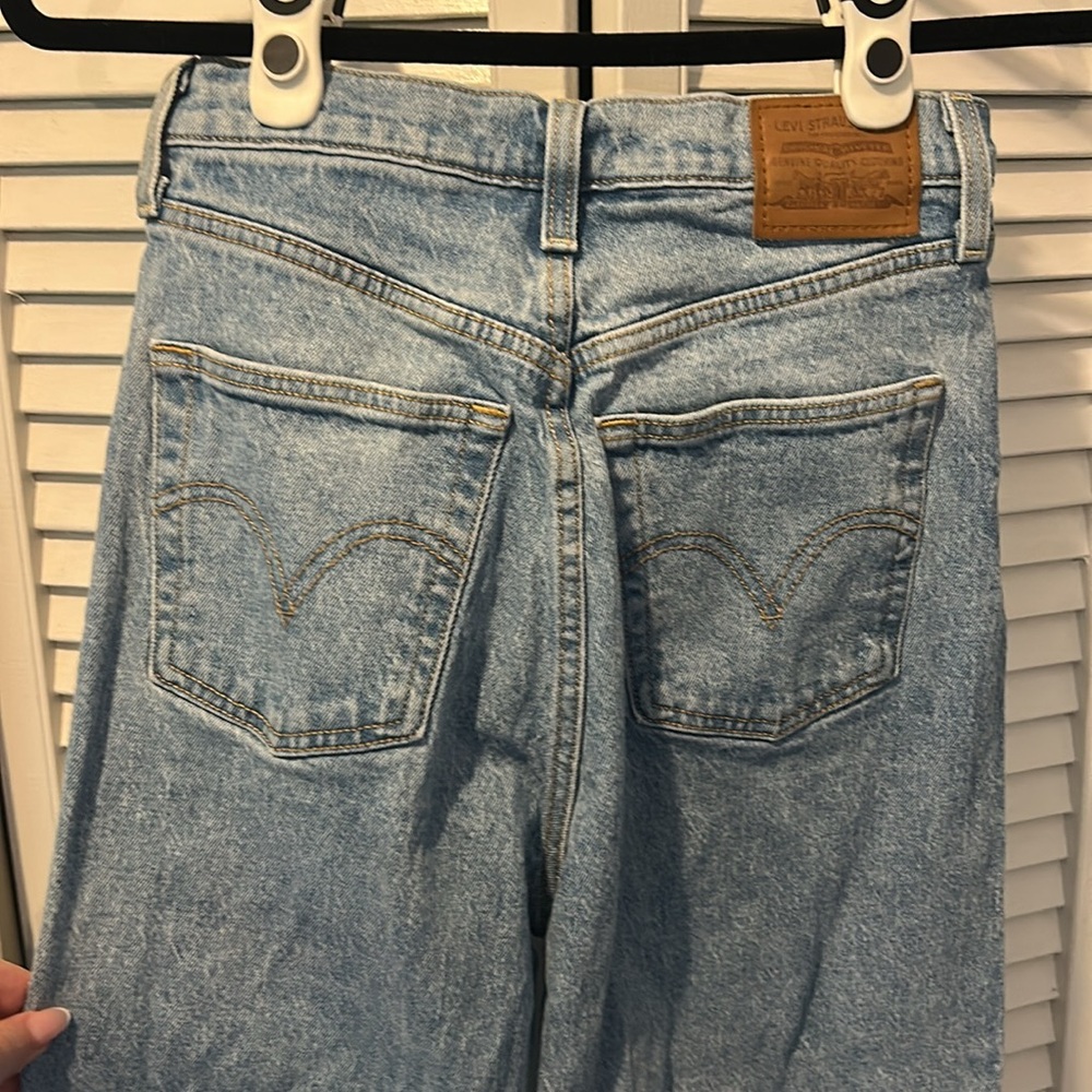 LEVIS | Ribcage Straight - Picture 3 of 8